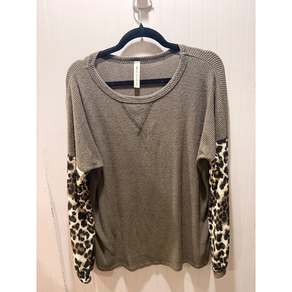 Vanilla Bay Olive Green Waffle Knit Leopard Print Contrast Sleeve Top Small